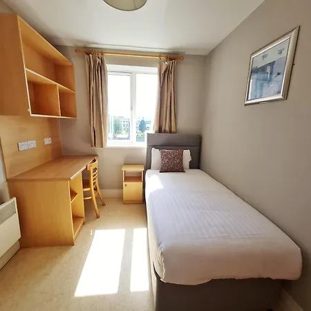 Lägenhetshotell Ceann Boirne Galway